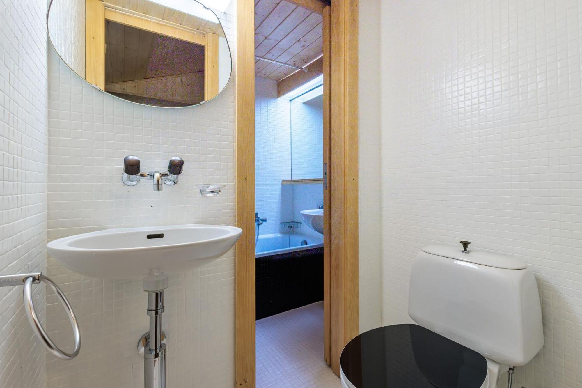 Superbe Appartement, En 2 Parties, Au Centre D'anzere